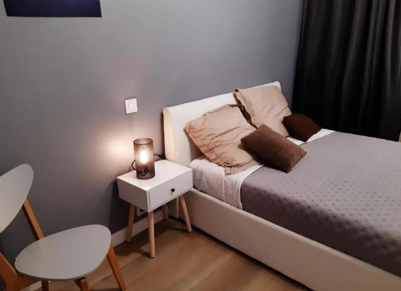 Magnifique 2 Pieces Centre Parking Jardin Apartment Cannes